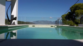 Luxurius villa with sea view